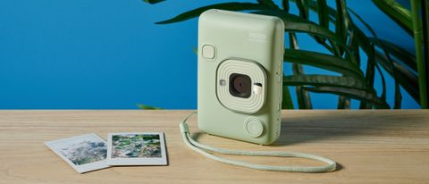 Fujifilm Instax mini LiPlay review